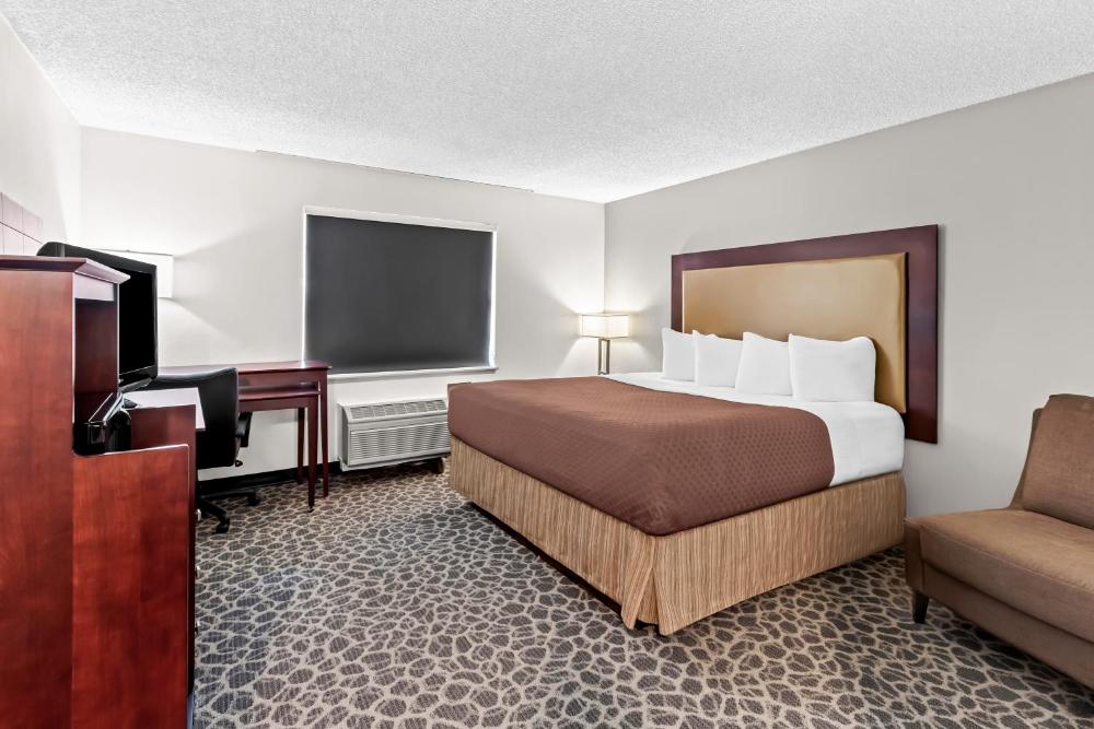 Standard King Room interior